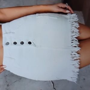 Tassel Hem Single-Breasted White Jean Skirt